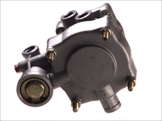 Valve de commande, remorque