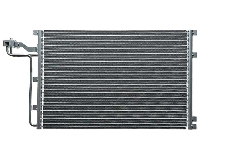 V95-62-0016 CONDENSEUR, CLIMATISATI