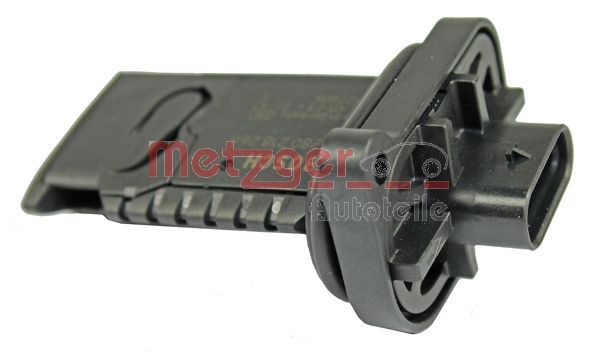 Przepływomierz masowy powietrza METZGER AUTOTEILE 0890332