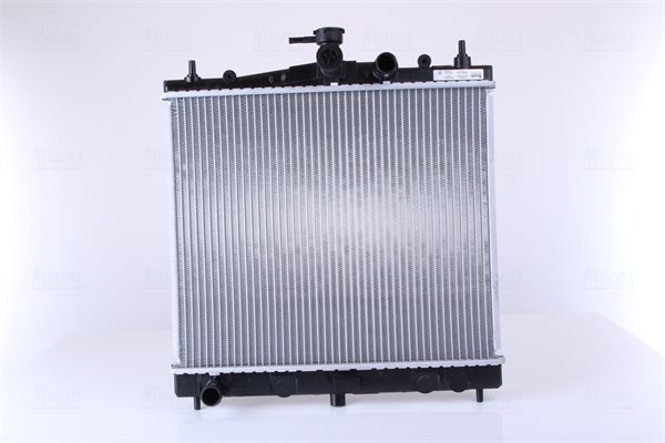 Chladič motora NISSENS 62902A