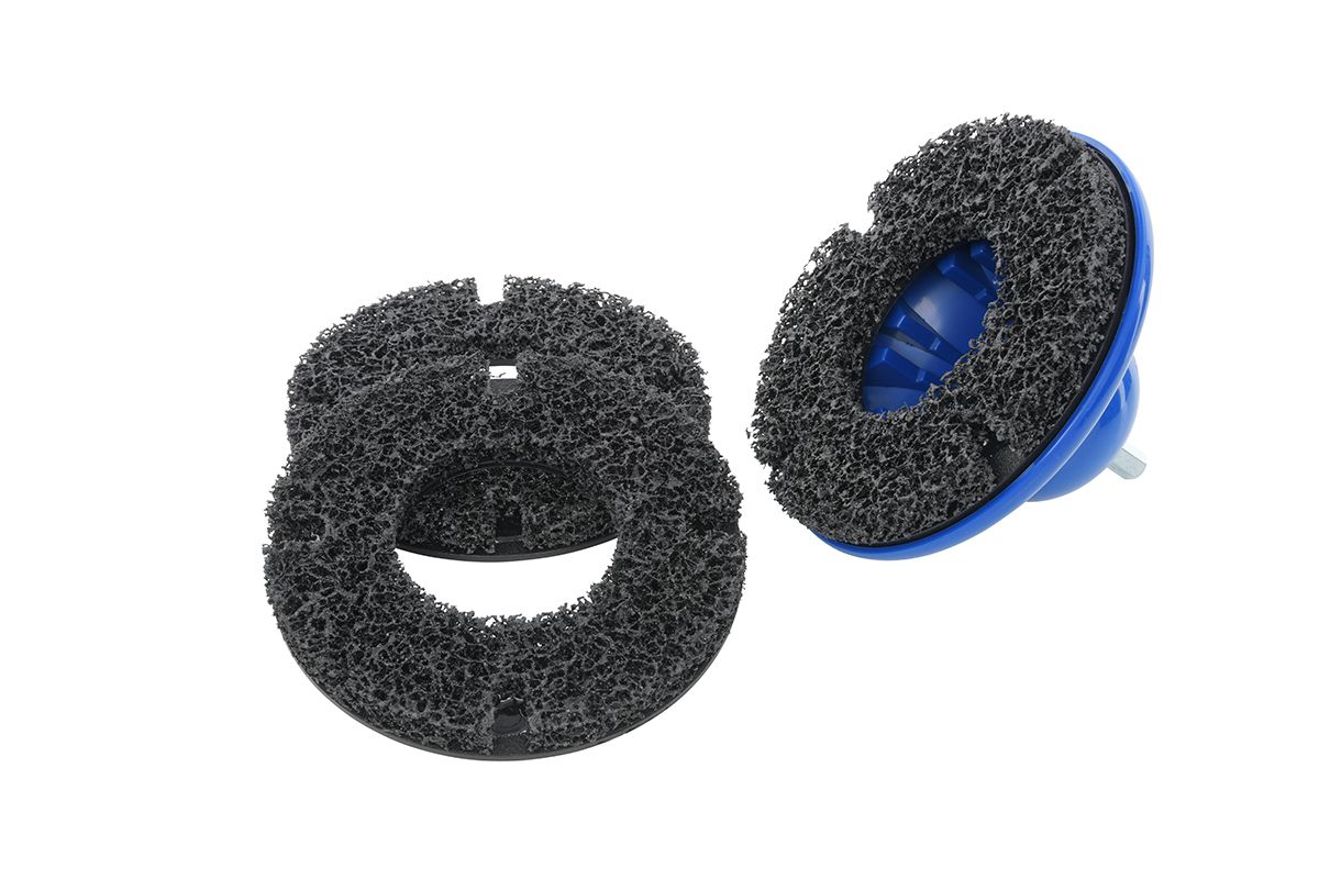 Набор инструмента для чистки ступицы колеса