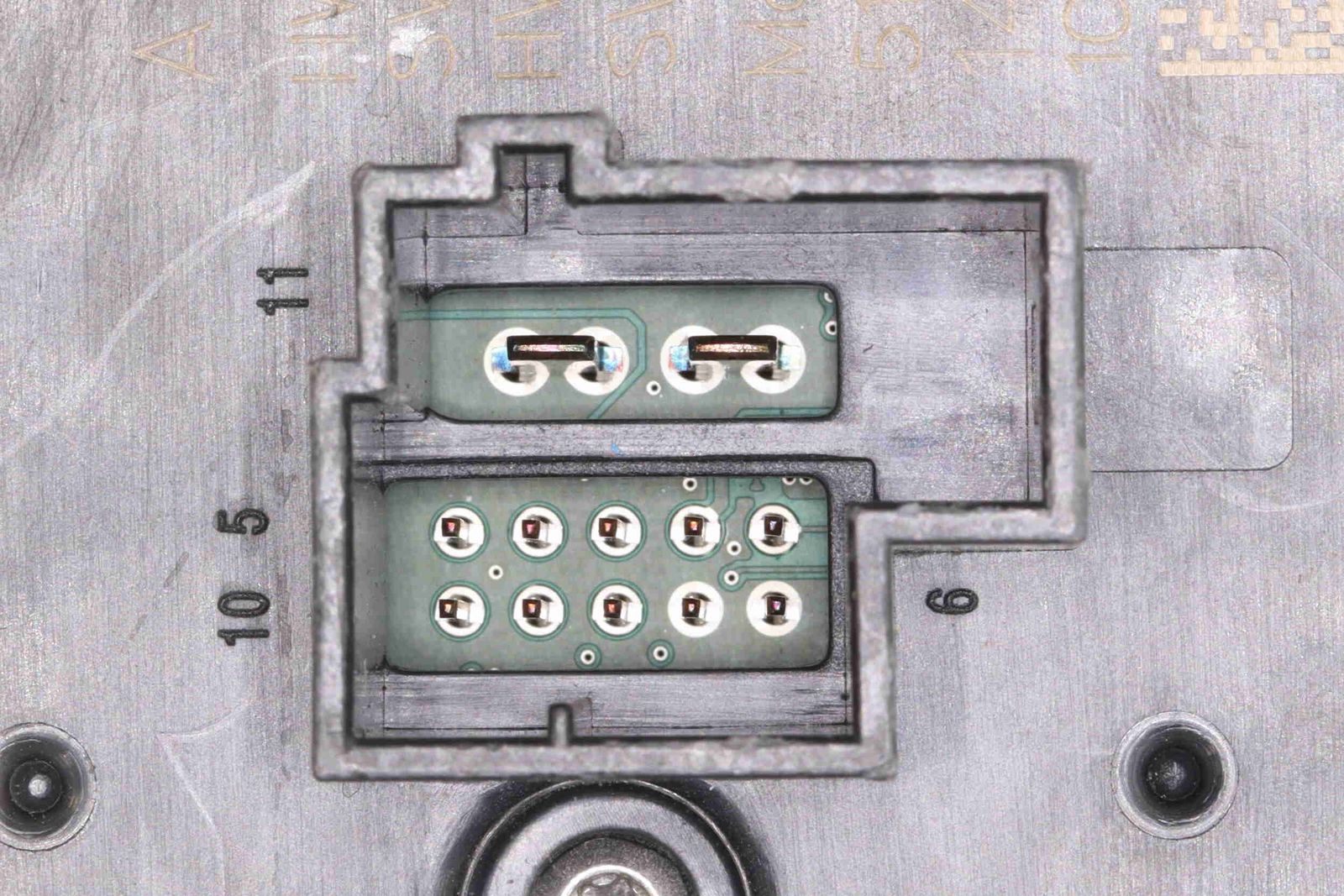 Calculateur, système d'éclairage
