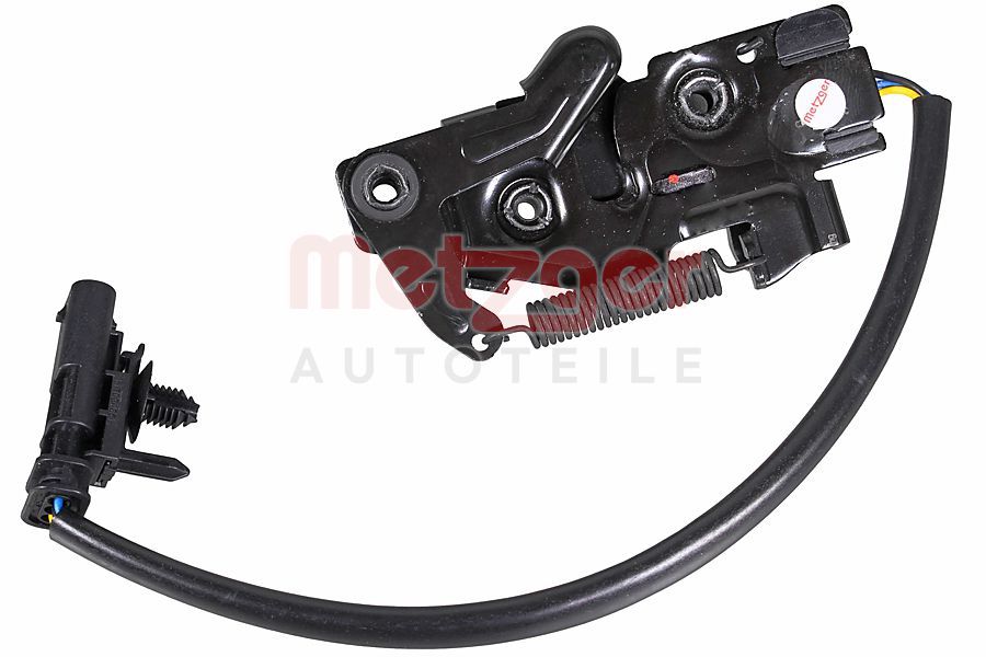 Замок капота