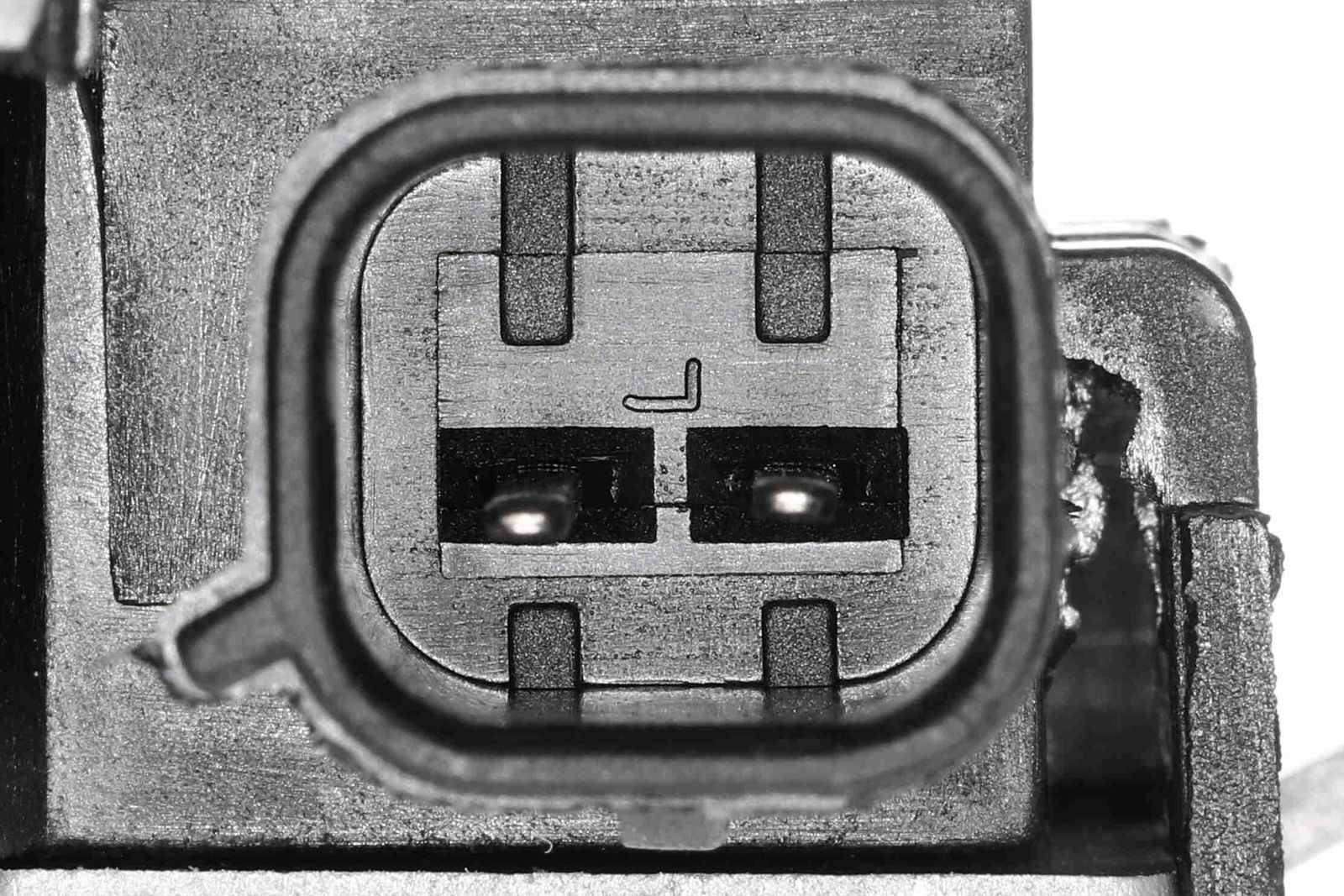 Serrure de capot-moteur