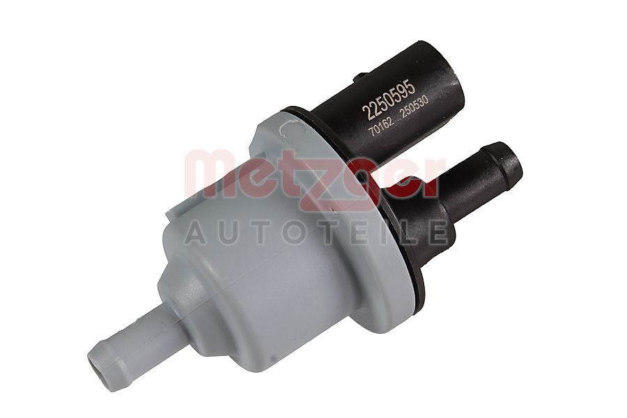 Приточно-вытяжной вентиляционный клапан, топливный бак