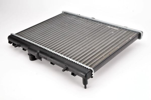Radiator, racire motor THERMOTEC D7P038TT