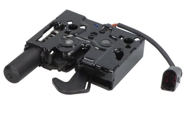 Замок капота