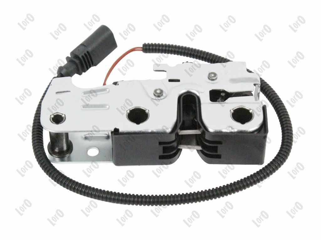 Замок капота