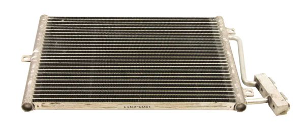 Levně Kondenzátor, klimatizace MAXGEAR AC830010