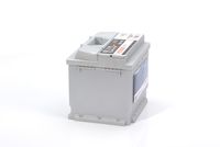 Startera akumulatoru baterija