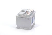 Startera akumulatoru baterija