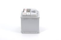 Startera akumulatoru baterija