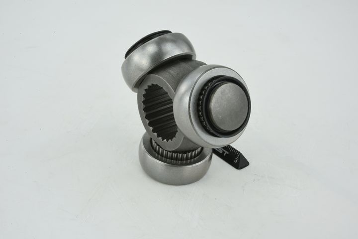 trikojo įvorė, kardaninis velenas