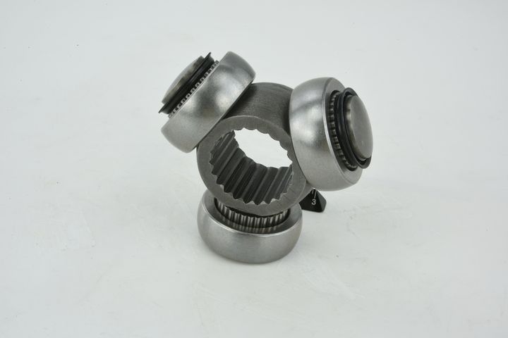 trikojo įvorė, kardaninis velenas