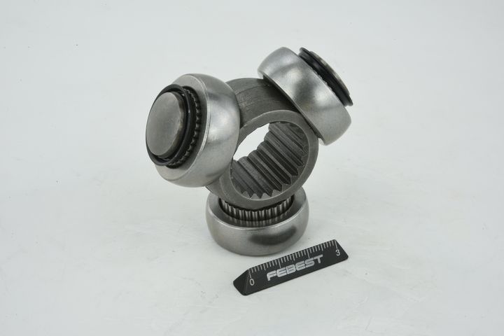 trikojo įvorė, kardaninis velenas