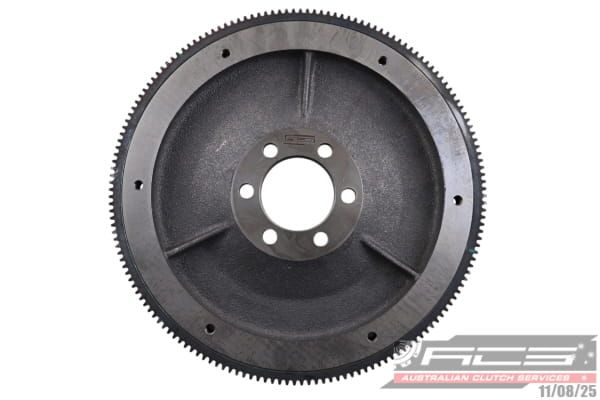 F/W C/IRON JEEP 4.0L - TecDoc 2