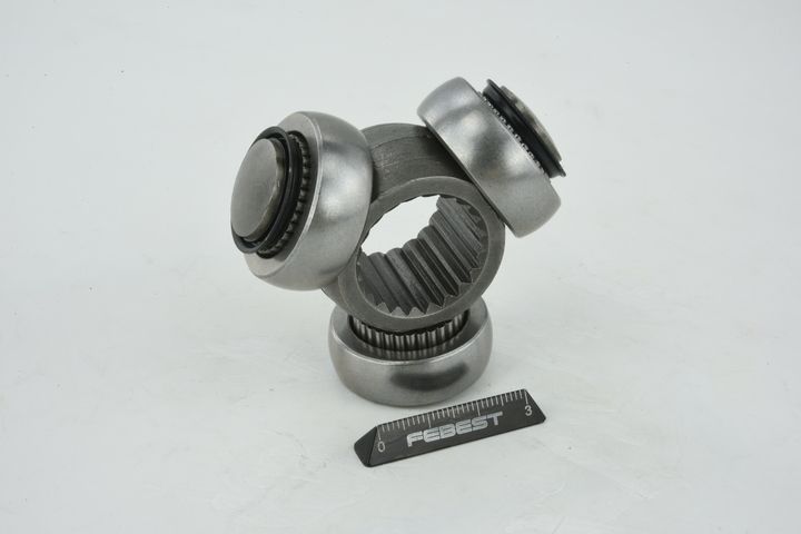 trikojo įvorė, kardaninis velenas