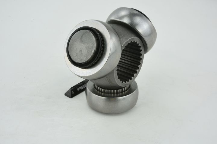 trikojo įvorė, kardaninis velenas