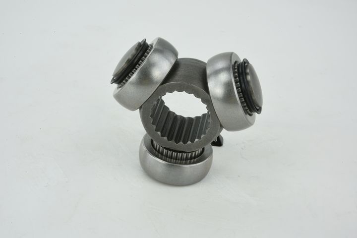 trikojo įvorė, kardaninis velenas