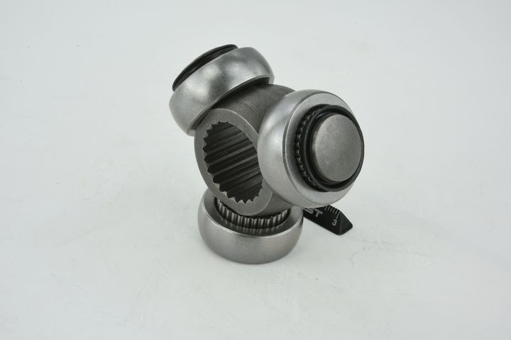 trikojo įvorė, kardaninis velenas