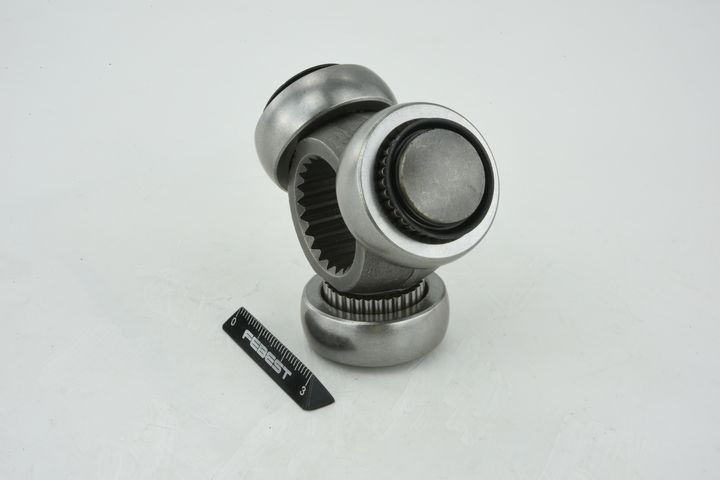 trikojo įvorė, kardaninis velenas