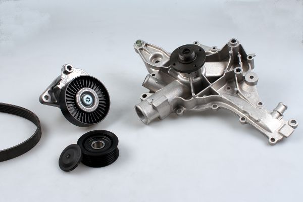 Wasserpumpe + Keilrippenriemensatz