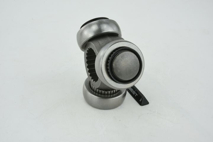 trikojo įvorė, kardaninis velenas