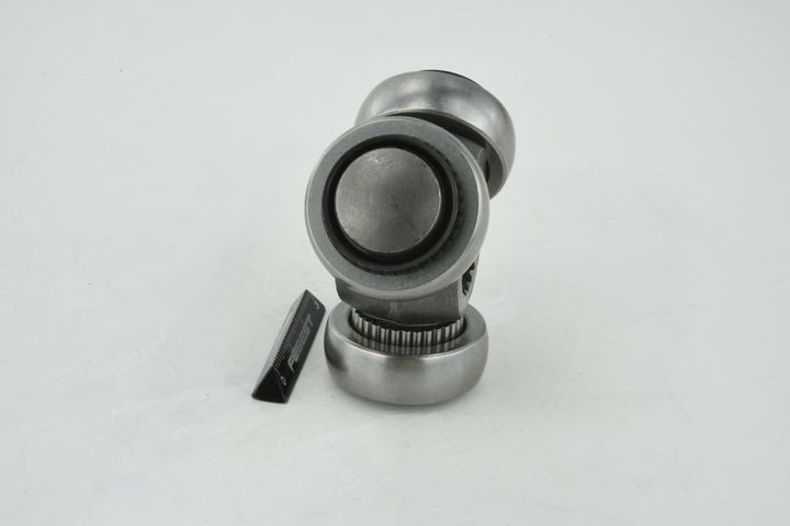 trikojo įvorė, kardaninis velenas