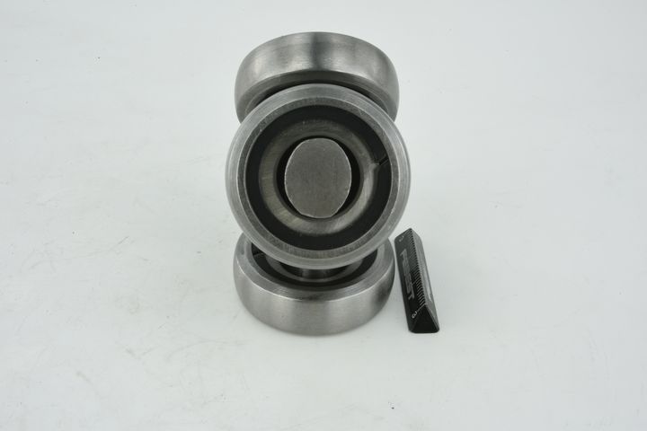 trikojo įvorė, kardaninis velenas