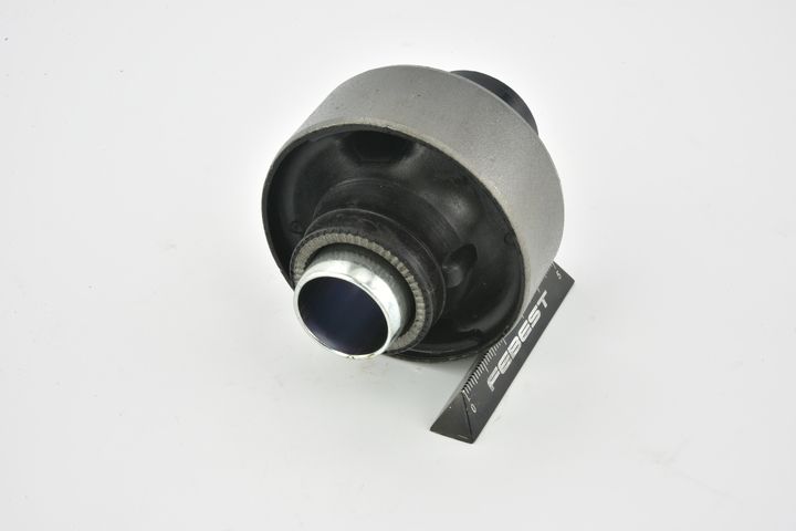 valdymo svirties/išilginių svirčių įvorė