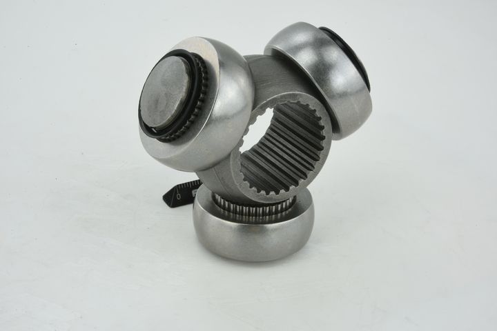 trikojo įvorė, kardaninis velenas