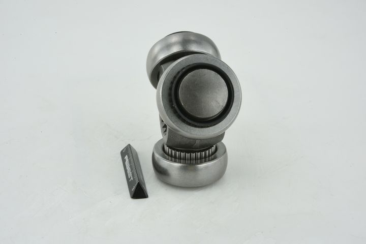 trikojo įvorė, kardaninis velenas