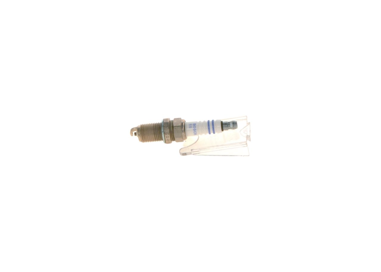 BOSCH 0 242 235 667 Spark Plug