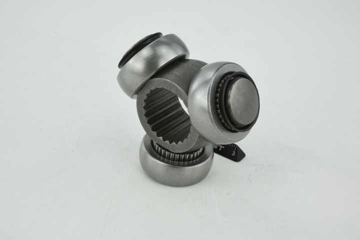 trikojo įvorė, kardaninis velenas