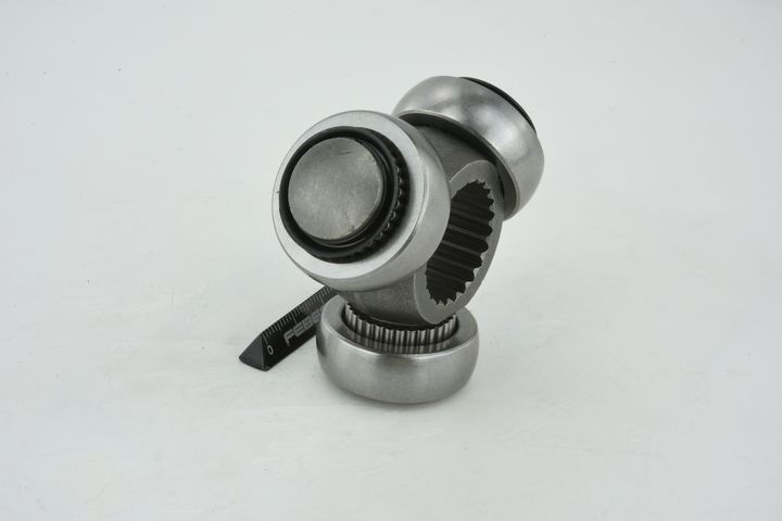 trikojo įvorė, kardaninis velenas