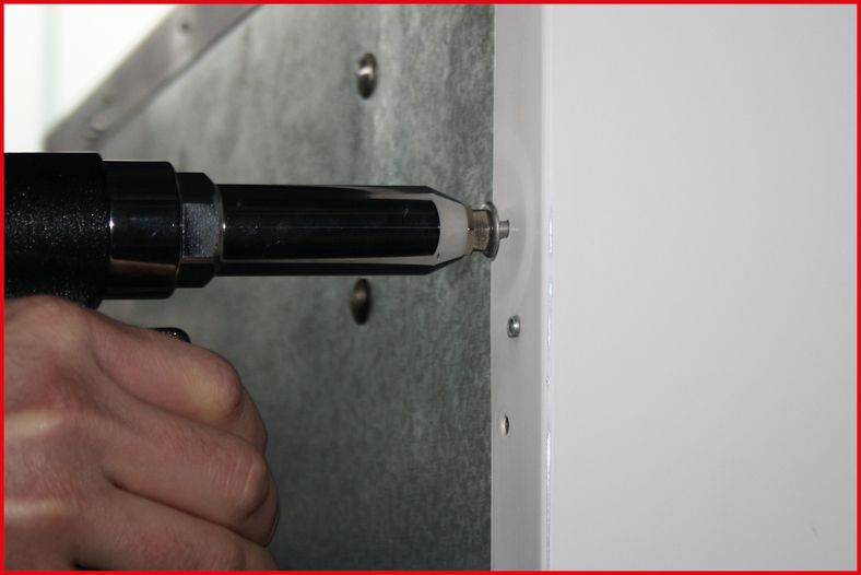 Nietsetzgerät (Druckluft) Nietsetzgerät (Druckluft)