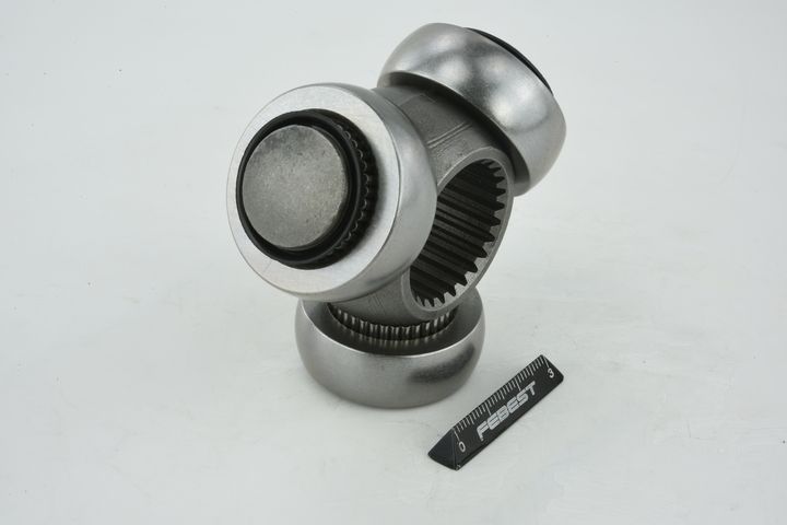 trikojo įvorė, kardaninis velenas