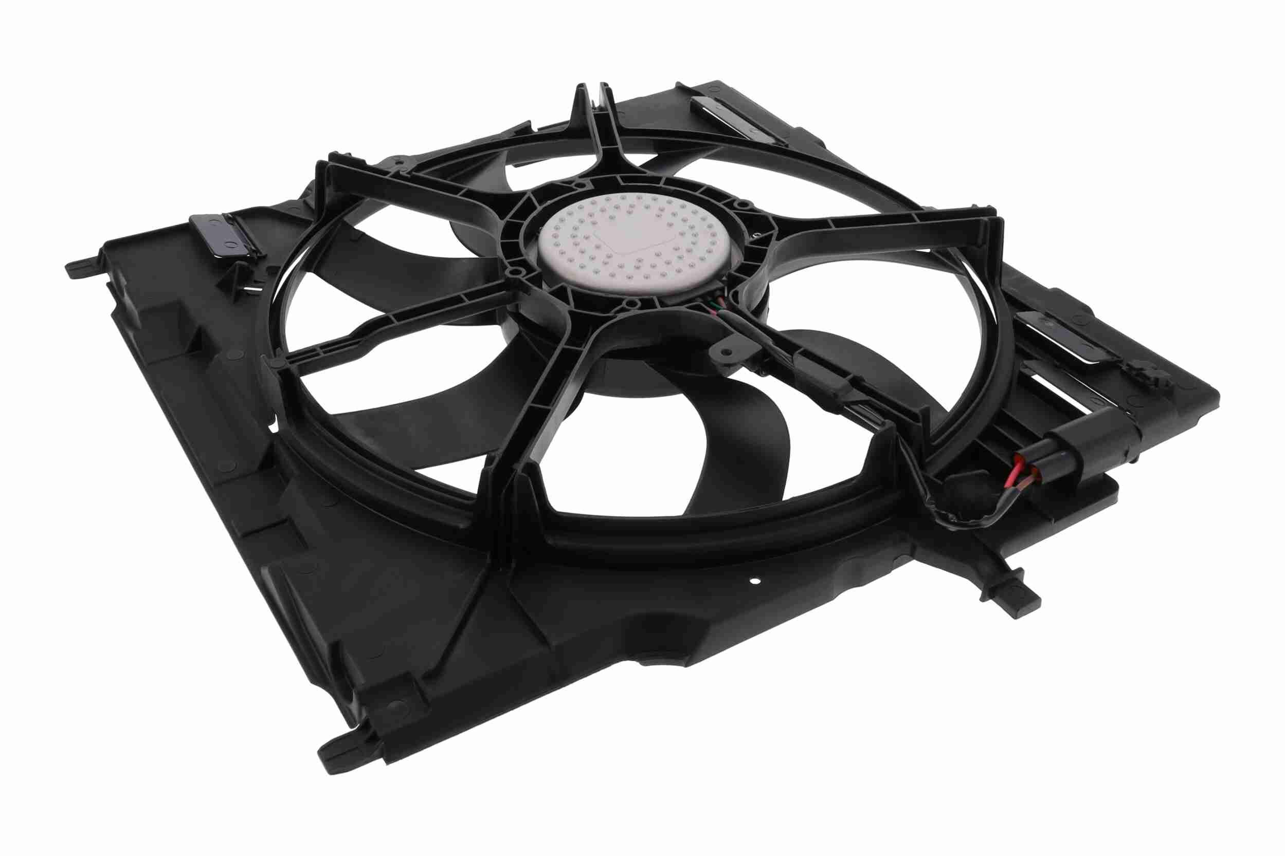 L&uuml;fter, Motork&uuml;hlung