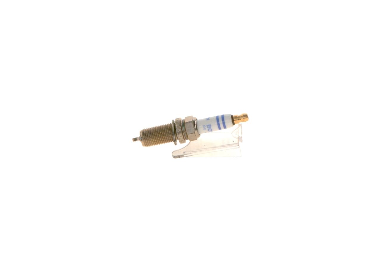 BOSCH 0 242 240 637 Spark Plug