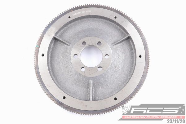 F/W C/IRON JEEP 4.0L - TecDoc 2