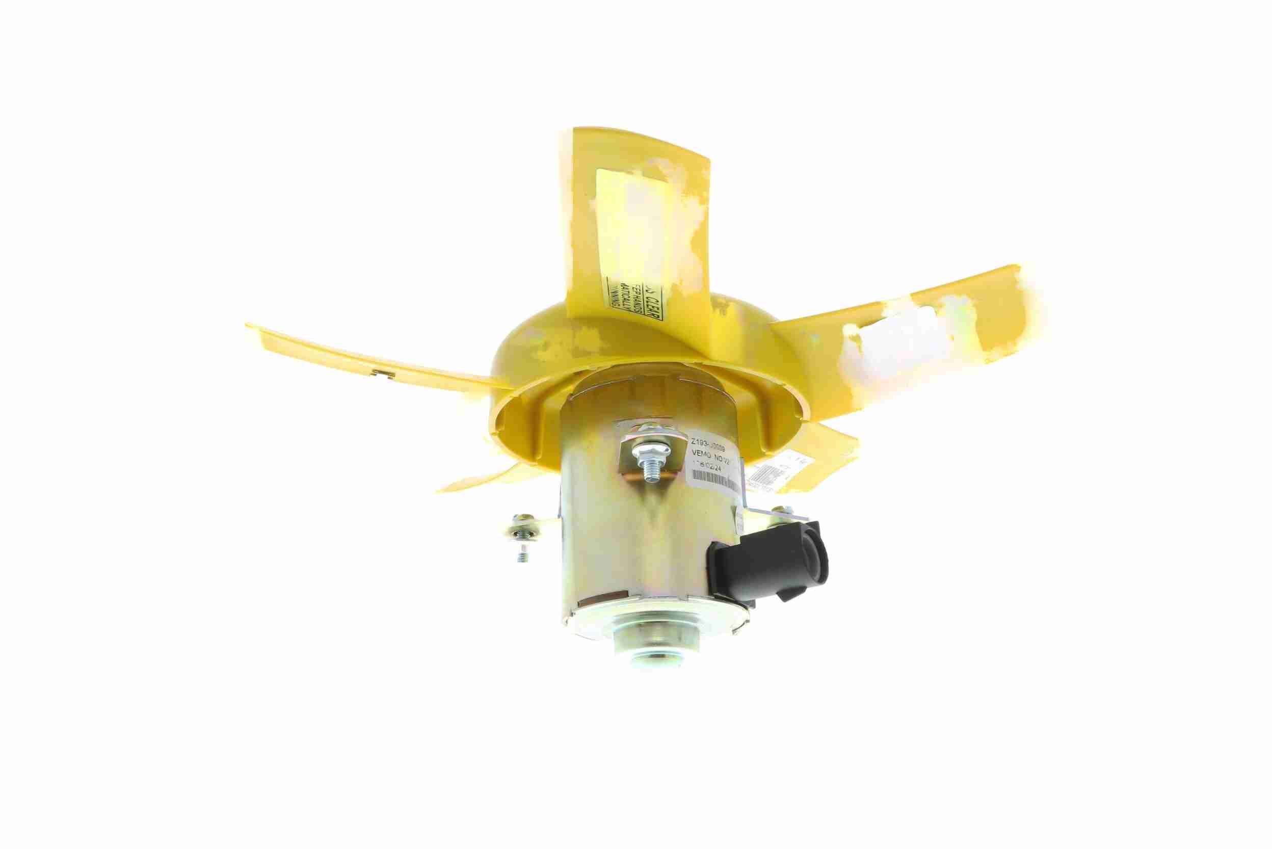 L&uuml;fter, Motork&uuml;hlung