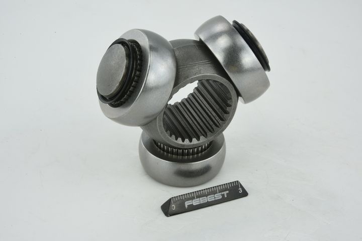 trikojo įvorė, kardaninis velenas