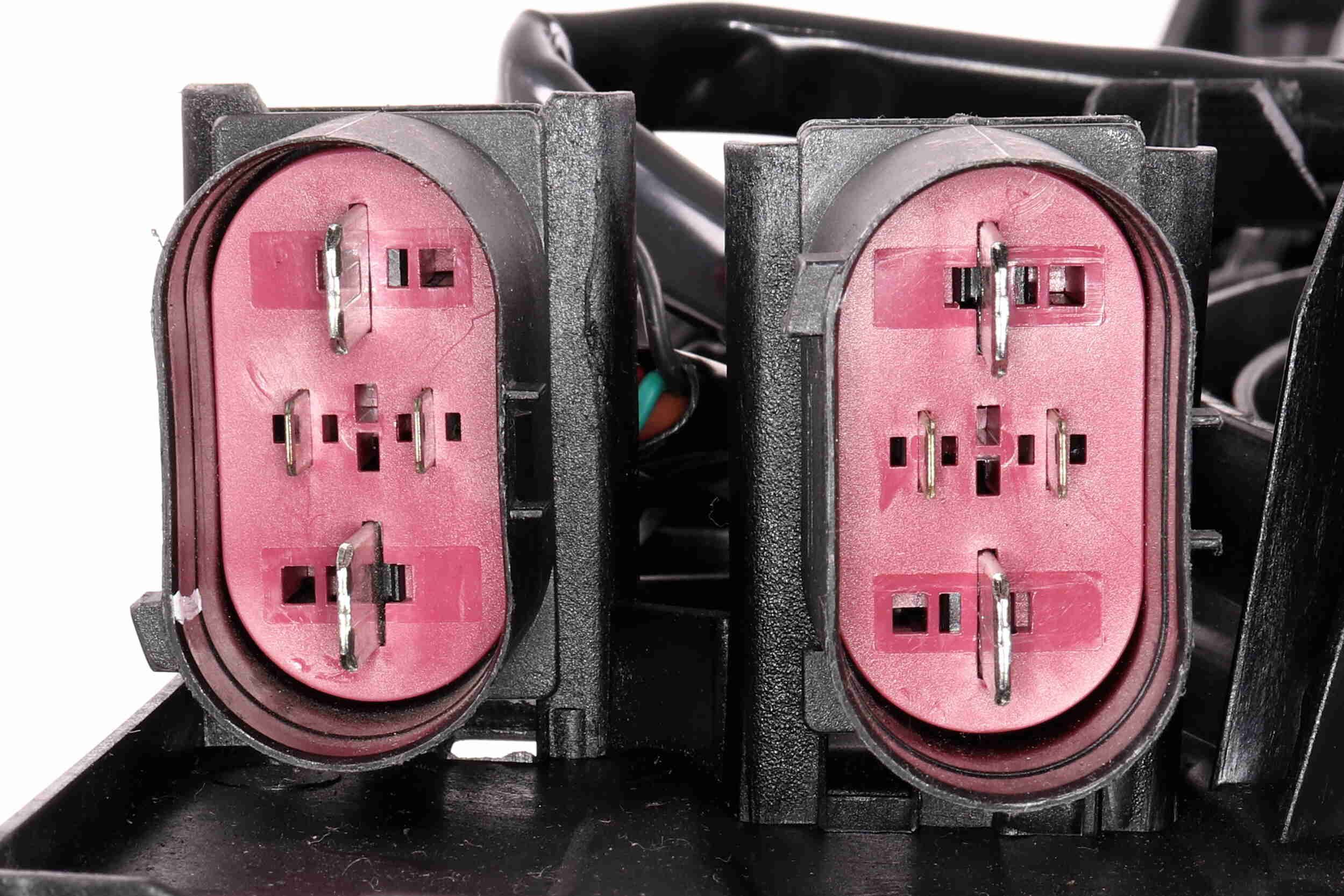 L&uuml;fter, Motork&uuml;hlung