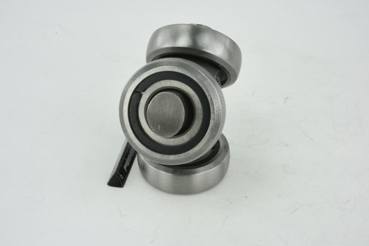 trikojo įvorė, kardaninis velenas