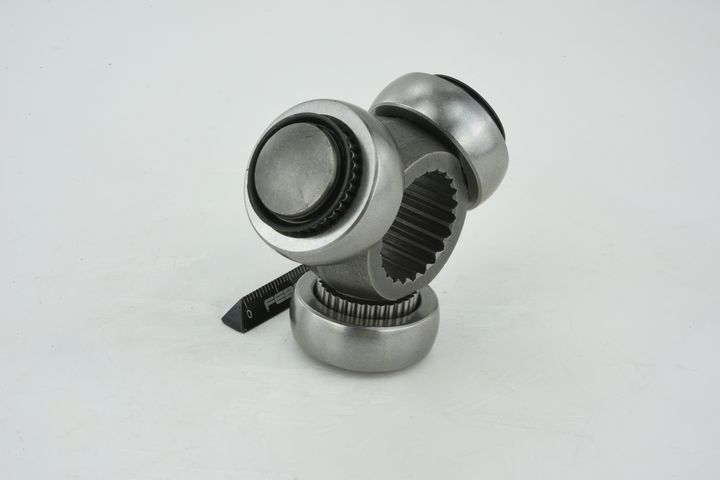 trikojo įvorė, kardaninis velenas