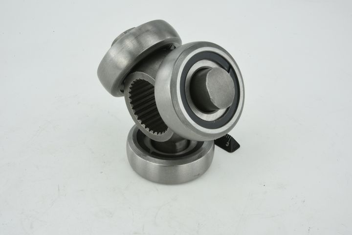 trikojo įvorė, kardaninis velenas