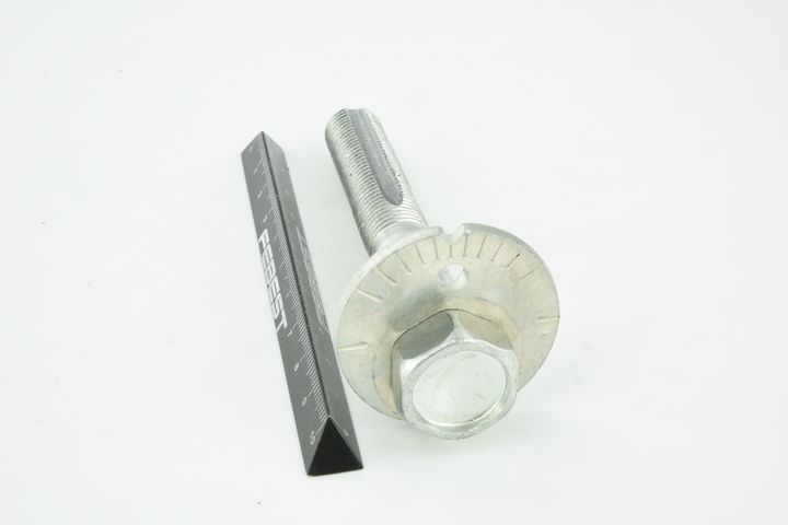 išvirtimo reguliavimo varžtas