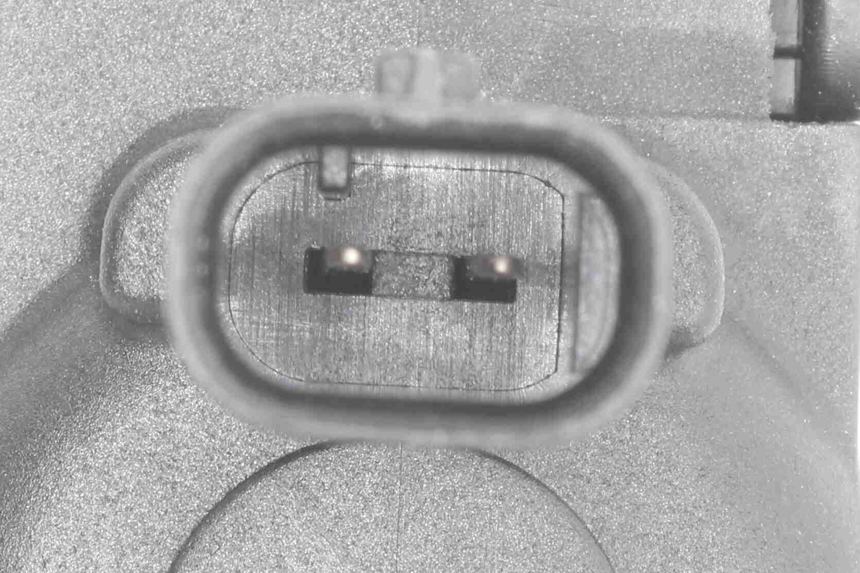 V40-77-0027_03.JPG