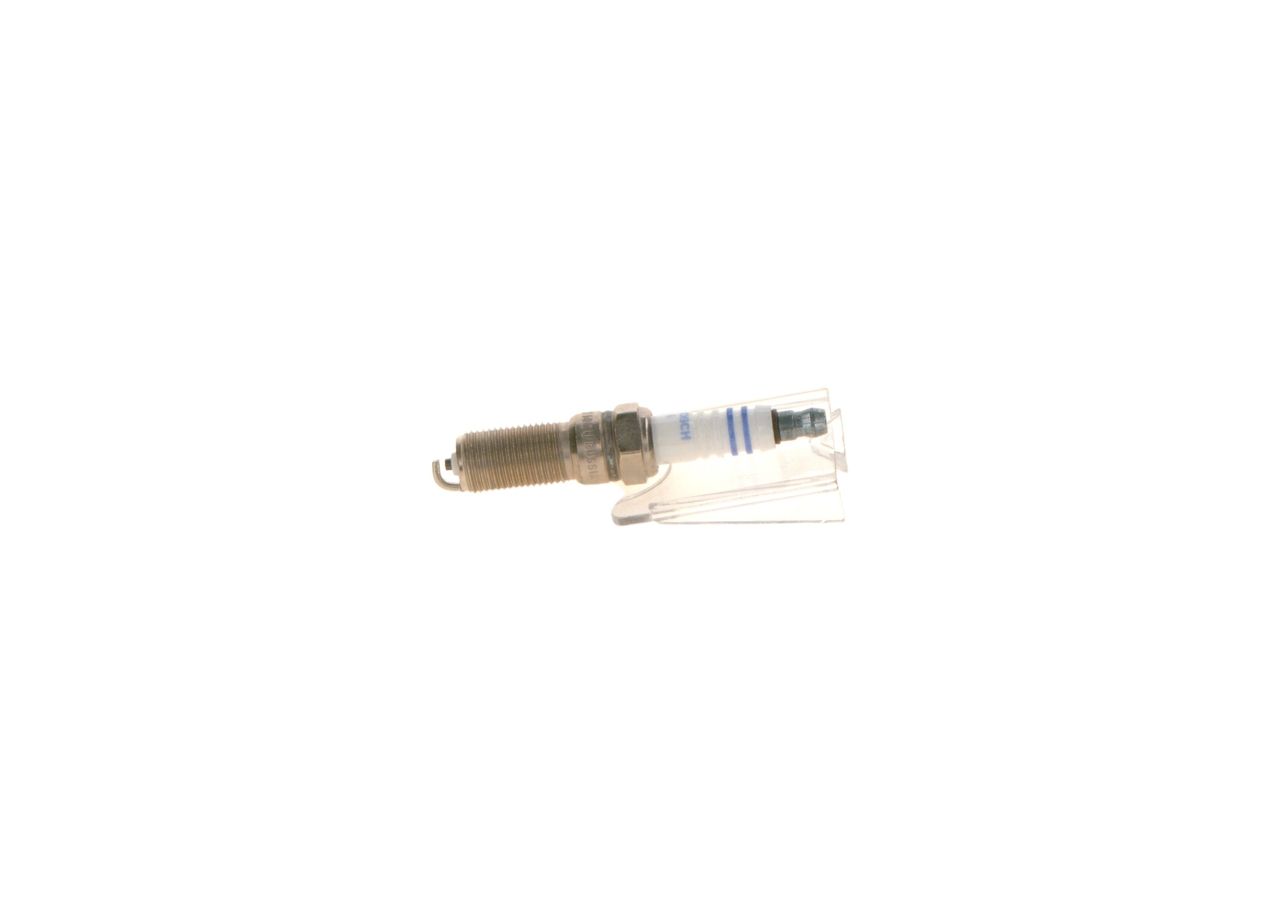 BOSCH 0 242 235 657 Spark Plug