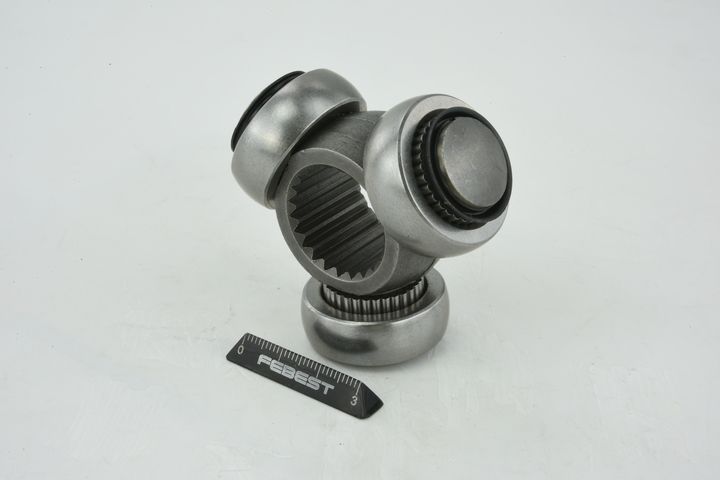 trikojo įvorė, kardaninis velenas